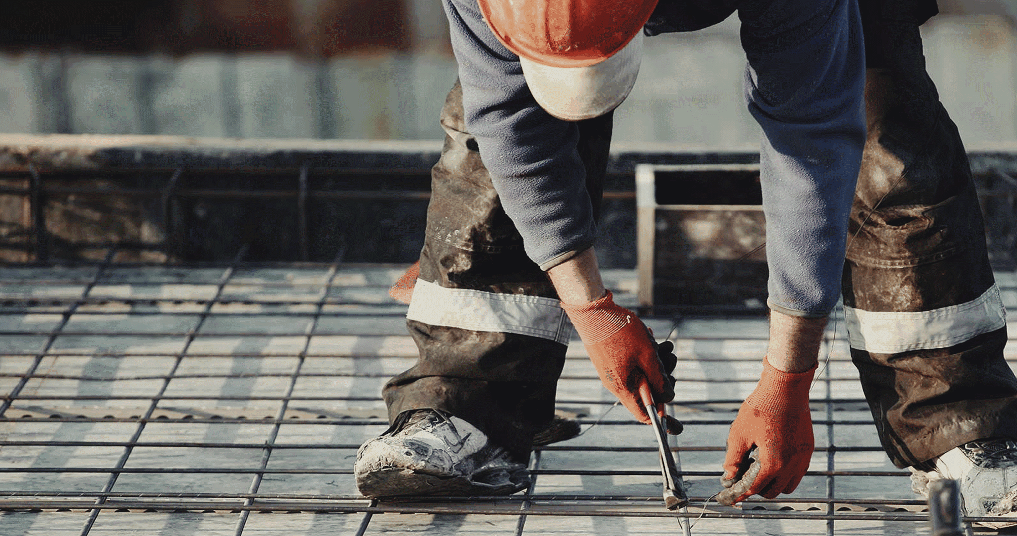 A picture of a construction worker on the job.