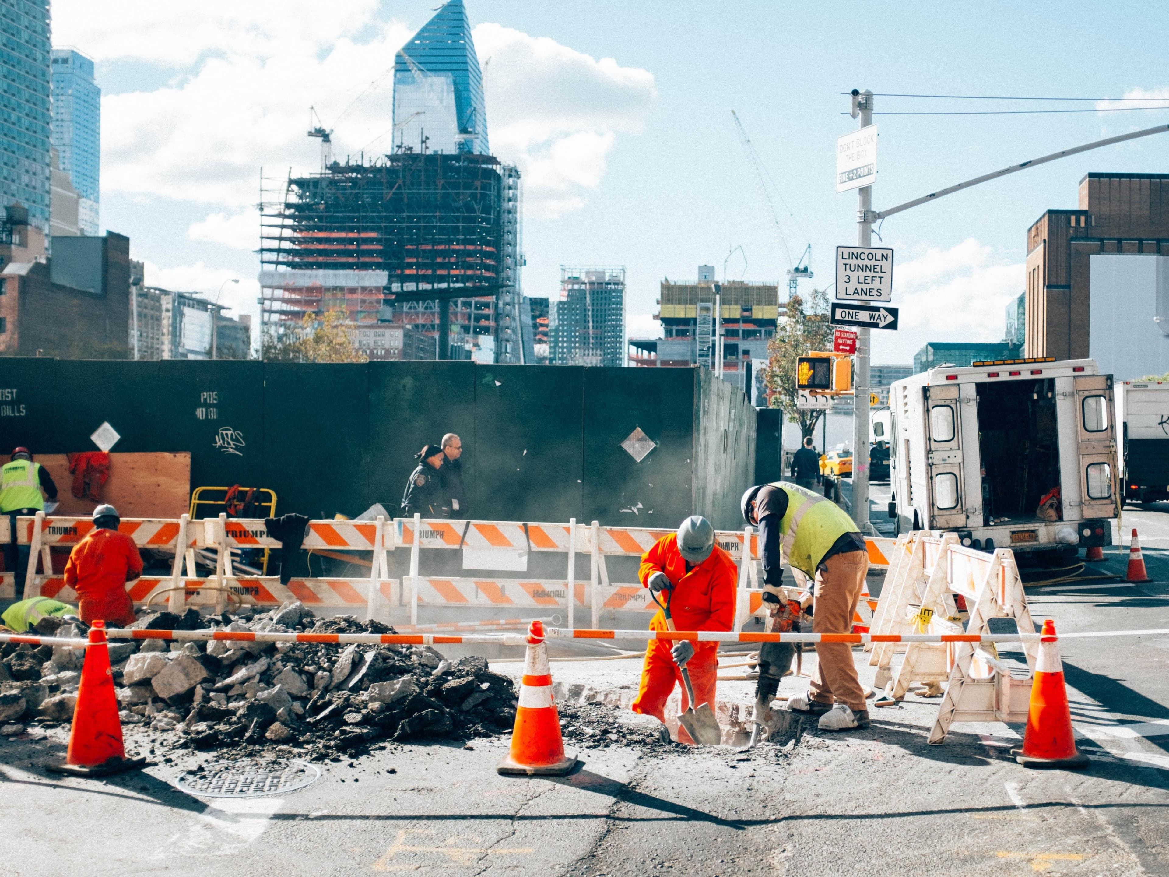 A picture of a construction worker on the job.